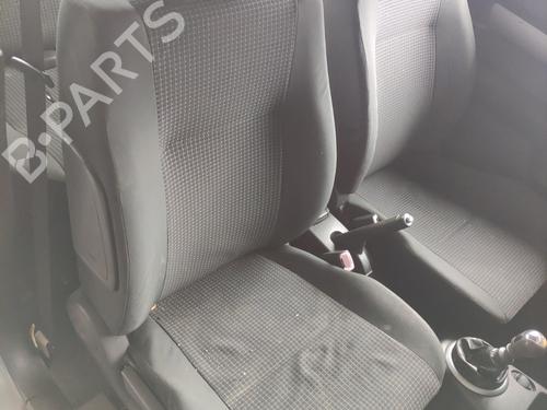 Used Right front seat Right front seat SUZUKI SWIFT III (MZ, EZ) 1.3 DDiS (RS413D) (69 hp) 33592322 33592322