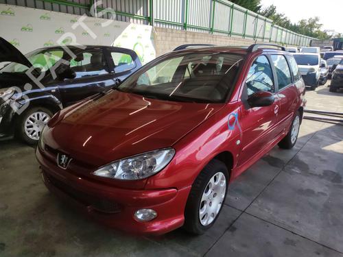 Used Fuse box Fuse box PEUGEOT 206 SW (2E/K) 1.4 16V (88 hp) 33592045 33592045