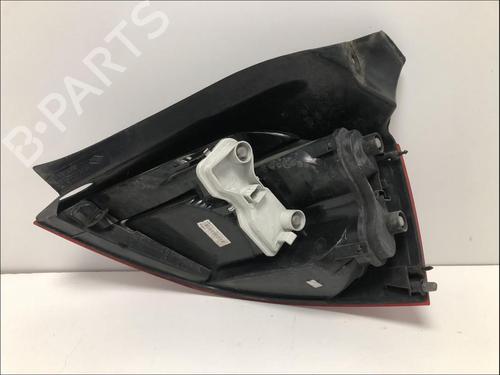 Feu arrière gauche Feu arrière gauche RENAULT MEGANE II (BM0/1_, CM0/1_) [2001-2012] 33589062 33589062