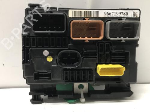 Fuse box CITROËN C3 II (SC_) 1.0 VTi 68 | BP33602054E1 - Image 4