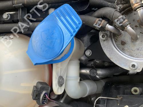 Used Windscreen washer tank Windscreen washer tank VW GOLF PLUS V (5M1, 521) [2004-2013] 34451564 34451564