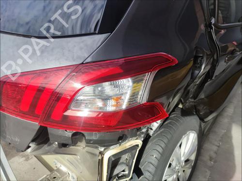 Used Right taillight Right taillight PEUGEOT 308 II (LB_, LP_, LW_, LH_, L3_) 1.2 THP 110 (110 hp) 33585988 33585988