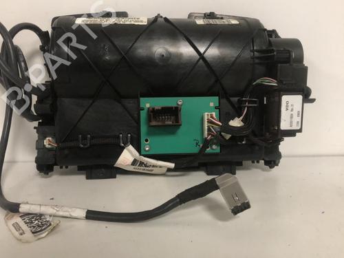 Used Display monitor Display monitor PEUGEOT 3008 I MPV (0U_) 1.6 HDi (109 hp) 33597173 33597173