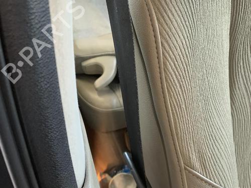 Sikkerhedssele foran højre Sikkerhedssele foran højre RENAULT SCÉNIC II (JM0/1_) [2003-2010] 33754438 33754438