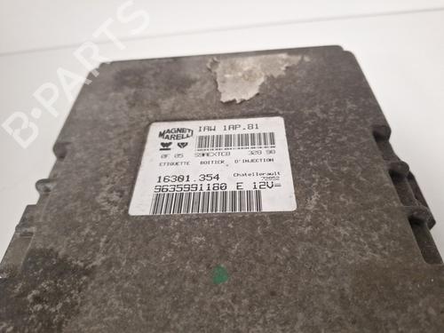 Used Engine control unit (ECU) Engine control unit (ECU) PEUGEOT 206 Hatchback (2A/C) 1.4 i (75 hp) 33593763 33593763