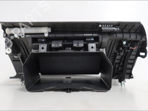 Used Glove box Glove box VOLVO C30 (533) 1.6 D (109 hp) 33574349 33574349