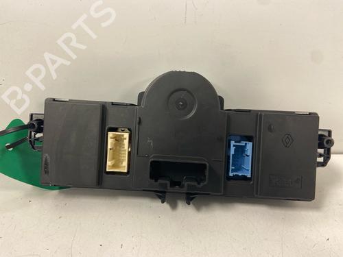 Used Climate control Climate control 38308795 38308795