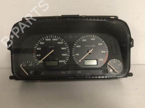 Used Instrument cluster Instrument cluster VW GOLF III (1H1) 1.4 (60 hp) 33598812 33598812