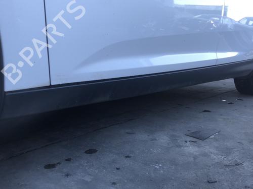 Used Left sideskirt Left sideskirt FORD FOCUS III [2010-2020] 33603553 33603553