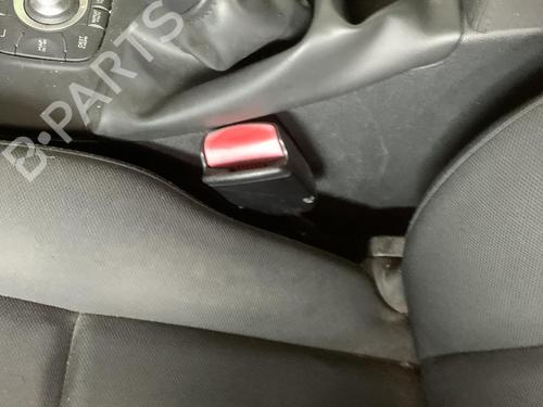 Engache cinturón Engache cinturón RENAULT MEGANE III Hatchback (BZ0/1_, B3_) 1.5 dCi (BZ09, BZ0D, BZ1W, BZ29, BZ14) (110 hp) 33604235 33604235