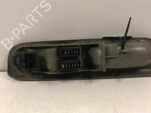 Used Left front window switch Left front window switch RENAULT TWINGO I (C06_) 1.2 16V (C06C, C06D, C06K) (75 hp) 33598620 33598620