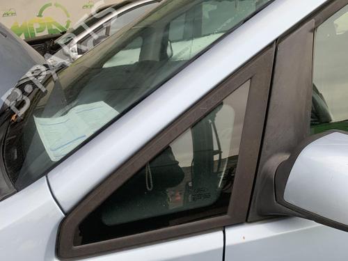 front-left-quarter-glass-ford-focus-c-max-dm2-2003-2004-2005-2006-2007-35912140 main image