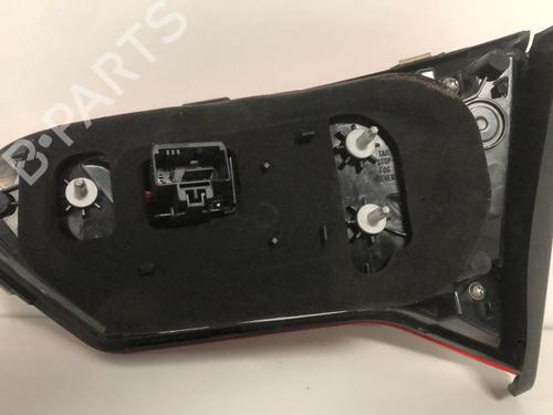 left-tailgate-light-vw-t-roc-a11-d11-2017-37752689 main image
