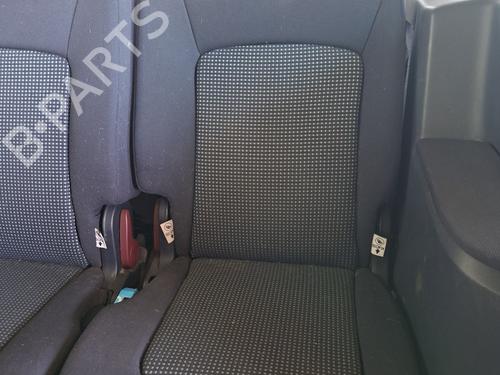 Sedile posteriore Sedile posteriore PEUGEOT 1007 (KM_) 1.4 HDi (68 hp) 37229732 37229732