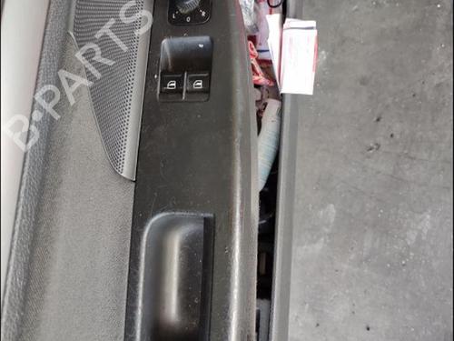 Used Left front window switch Left front window switch VW JETTA III (1K2) 2.0 TFSI (200 hp) 36575678 36575678