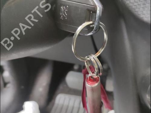 Used Ignition barrel Ignition barrel PEUGEOT 208 I (CA_, CC_) 1.2 THP 110 (110 hp) 35908524 35908524