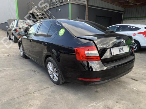 Used Parts SKODA OCTAVIA III (5E3, NL3, NR3) 4524430