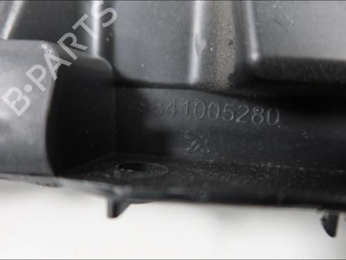Used Rear bumper bracket Rear bumper bracket PEUGEOT 3008 II SUV (MC_, MR_, MJ_, M4_) 1.2 THP/ PureTech 130 (MRHNSM, MRHNSU, MRHNSJ, MRHNYW,... (131 hp) 35906275 35906275