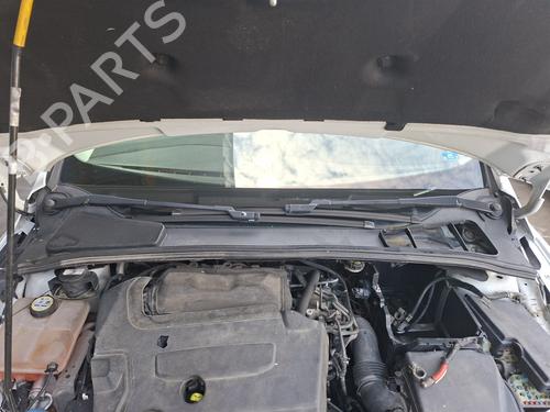 Griglia sotto parabrezza Griglia sotto parabrezza FORD FOCUS III Turnier 2.0 TDCi (136 hp) 34108505 34108505