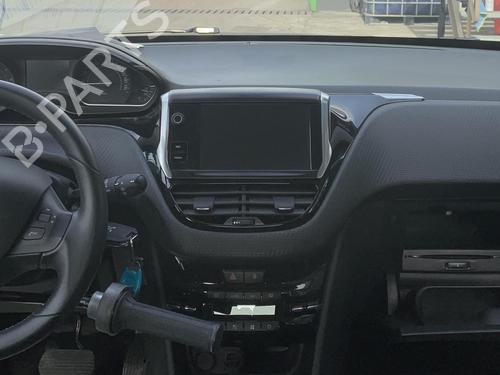 Instrumentbræt Instrumentbræt PEUGEOT 208 I (CA_, CC_) 1.2 THP 110 (110 hp) 33990437 33990437