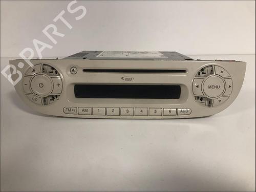 Used Radio Radio FIAT 500 (312_) 1.2 (312AXA1A) (69 hp) 33583511 33583511