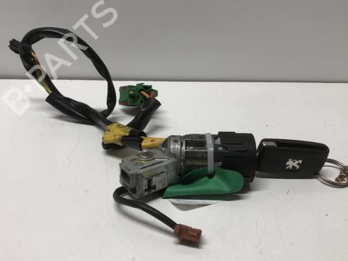 Used Ignition barrel Ignition barrel PEUGEOT 1007 (KM_) 1.4 (75 hp) 33589550 33589550