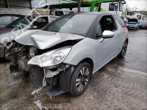 Used Engine control unit (ECU) Engine control unit (ECU) CITROËN DS3 (SA_) 1.6 HDi 90 (92 hp) 33590146 33590146