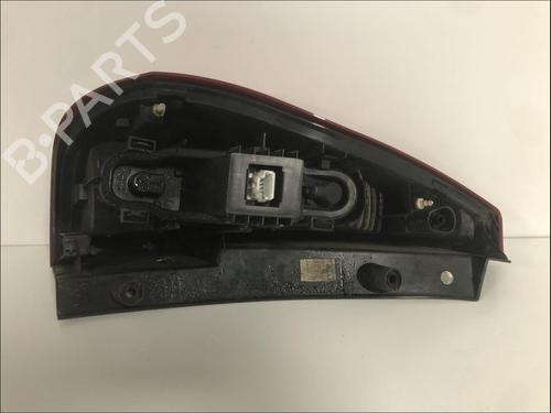 Used Right taillight Right taillight 33579681 33579681
