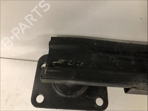 Used Front bumper reinforcement Front bumper reinforcement 33587518 33587518