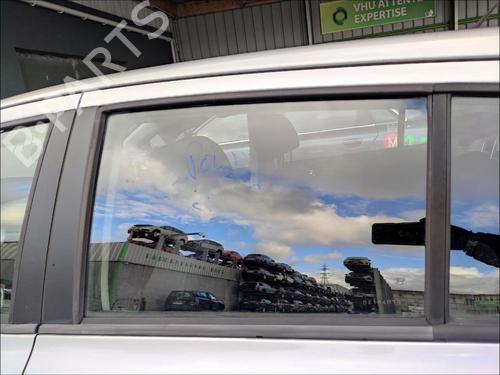 Dør rude ventre bagtil Dør rude ventre bagtil HYUNDAI i20 I (PB, PBT) 1.2 (86 hp) 35907282 35907282