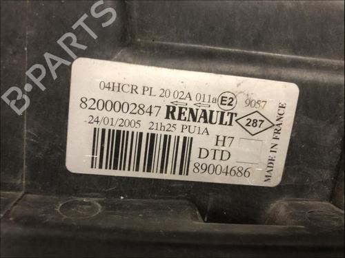 Used Right headlight Right headlight RENAULT LAGUNA II (BG0/1_) 2.0 16V Turbo (BG0S, BG1L, BG1M) (163 hp) 33579136 33579136