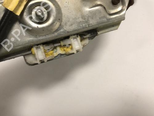 Used Front left window mechanism Front left window mechanism BMW 3 Touring (E46) 318 i (118 hp) 33599022 33599022