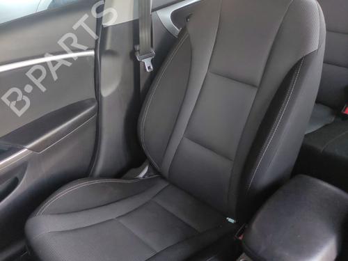 Sæde sæt Sæde sæt HYUNDAI i30 (GD) 1.6 CRDi (110 hp) 33595119 33595119