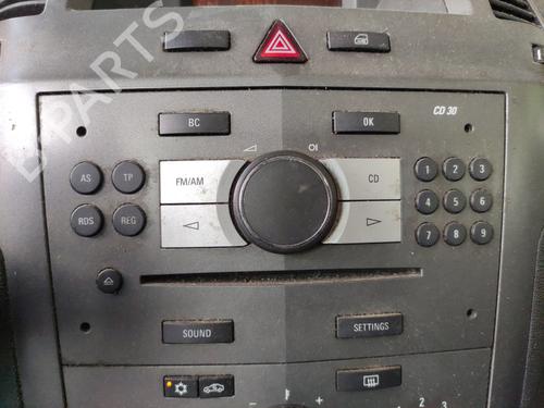 Used Radio Radio OPEL ZAFIRA / ZAFIRA FAMILY B (A05) 1.9 CDTI (M75) (100 hp) 35910600 35910600