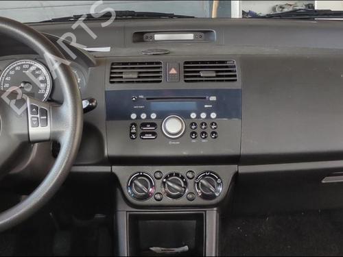 dashboard-suzuki-swift-iii-mz-ez-2005-33588112 main image