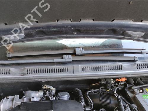 Used Front wiper motor Front wiper motor VW GOLF PLUS V (5M1, 521) [2004-2013] 33574449 33574449