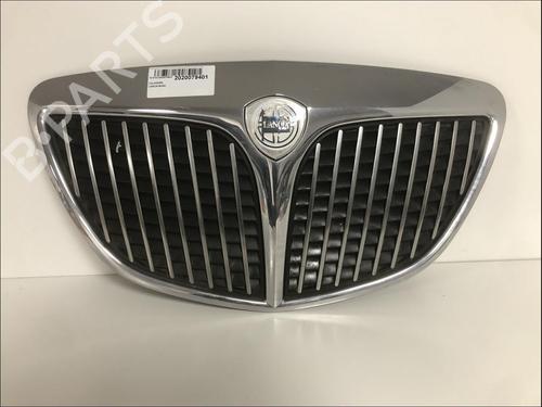 Used Grille Grille LANCIA MUSA (350_) 1.4 (350.AXA11, 350.AXA1A) (95 hp) 33581602 33581602
