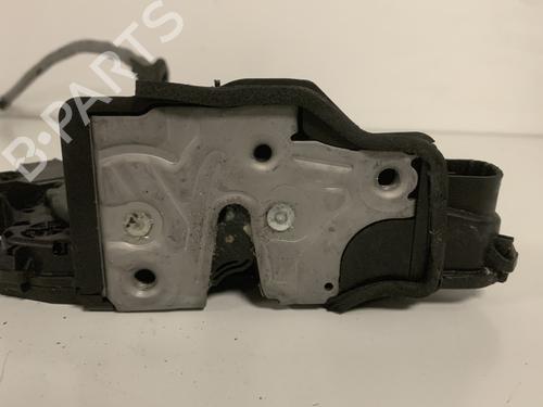 front-left-lock-vw-t-roc-a11-d11-2017-37752697 main image