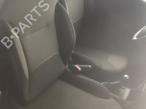 Sæde højre fortil Sæde højre fortil CITROËN C3 II (SC_) 1.4 HDi 70 (SC8HZC, SC8HR0, SC8HP4) (68 hp) 33604345 33604345