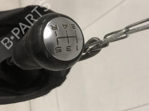 Used Gear lever Gear lever PEUGEOT 206 Hatchback (2A/C) [1998-2012] 33598819 33598819