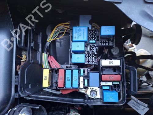 Used Fuse box Fuse box DACIA LOGAN MCV II 1.0 SCe 75 (73 hp) 35915894 35915894