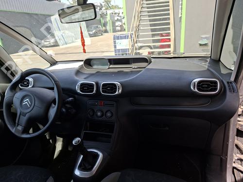 Used Dashboard Dashboard 36897598 36897598