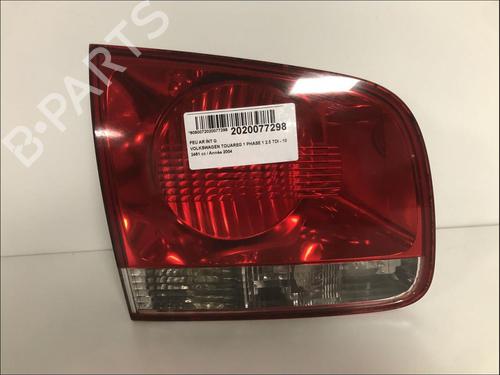 Used Left tailgate light Left tailgate light VW TOUAREG (7LA, 7L6, 7L7) 2.5 R5 TDI (174 hp) 33582010 33582010