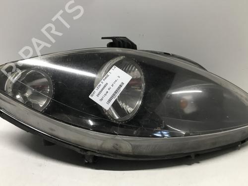 Used Right headlight Right headlight SEAT LEON (1P1) 1.9 TDI (105 hp) 33602444 33602444