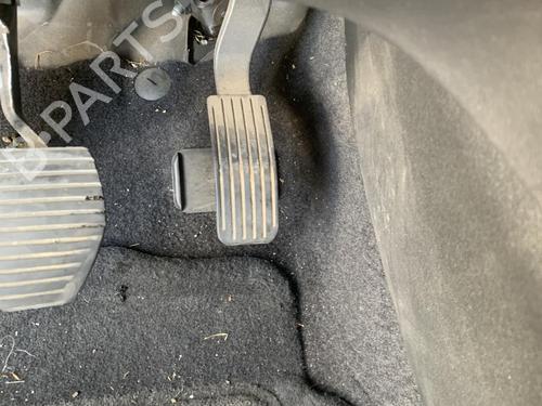 Used Pedal Pedal CITROËN C3 III (SX) 1.2 VTi 82 (82 hp) 33990317 33990317
