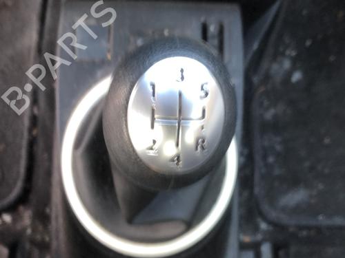 Levier de vitesses Levier de vitesses RENAULT TWINGO III (BCM_, BCA_) [2014-2026] 35915034 35915034