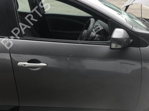 Used Right front door Right front door RENAULT FLUENCE (L3_) 1.5 dCi (L30A) (86 hp) 33708555 33708555