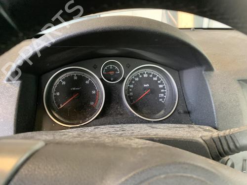Used Instrument cluster Instrument cluster OPEL ASTRA H (A04) [2004-2014] 35911319 35911319