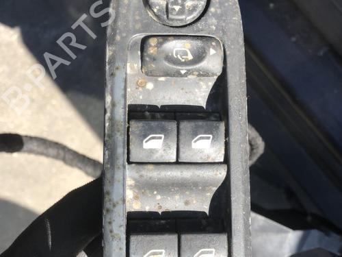 Used Left front window switch Left front window switch CITROËN C5 III (RD_) 2.0 HDi 165 (RDRHHA, RDRHH8) (163 hp) 33837488 33837488