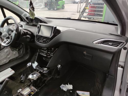 Used Dashboard Dashboard PEUGEOT 208 I (CA_, CC_) 1.6 HDi (92 hp) 33594018 33594018